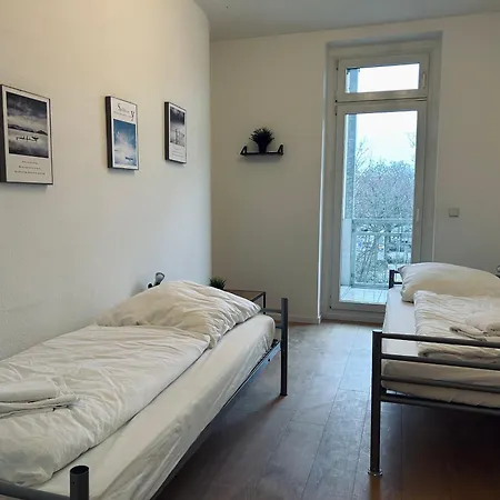 2 Schlafzimmer-Balkon-Kueche-Parkplatz-Designerbad Leipzig Exterior foto