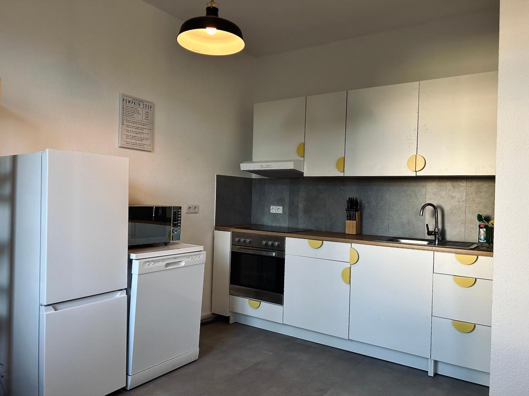 Appartement 2 Schlafzimmer-balkon-kueche-parkplatz-designerbad Leipzig